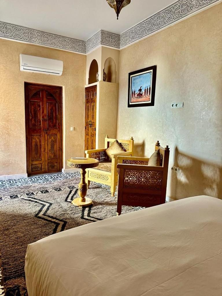 Click Riad & Spa Hotel Marrakesh Bagian luar foto